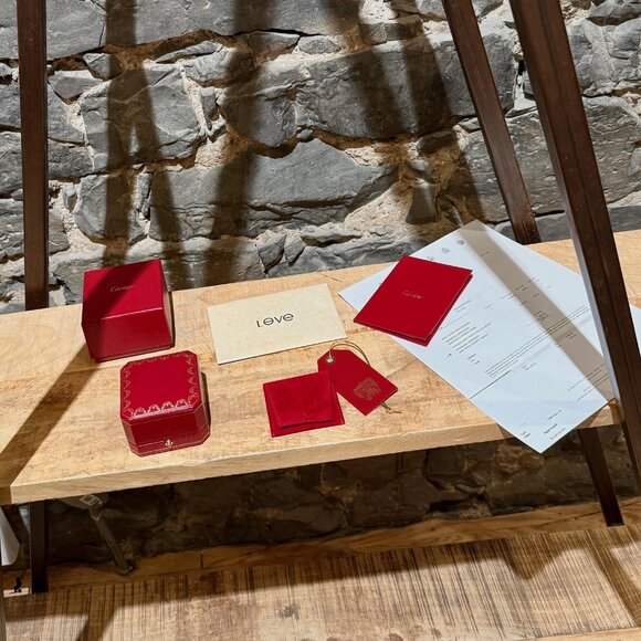 Cartier White Gold LOVE Small Model 1 Diamond Ring - Picture 15 of 15